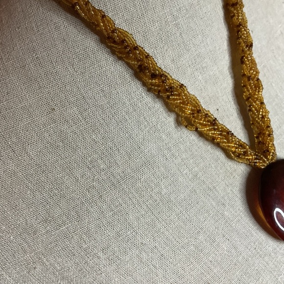 Vintage Gold Twisted Bead Necklace with Natural Pendant - Picture 4 of 9
